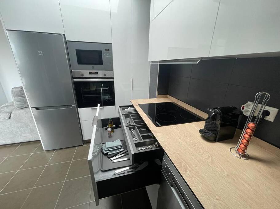 Apartamento A Estrenar Con Vistas Naroa กอร์คูบิญอน ภายนอก รูปภาพ